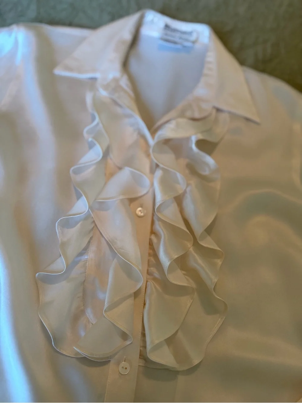 Vintage Starington for Neiman Marcus Cream 100% Silk Ruffle Blouse • Size 4